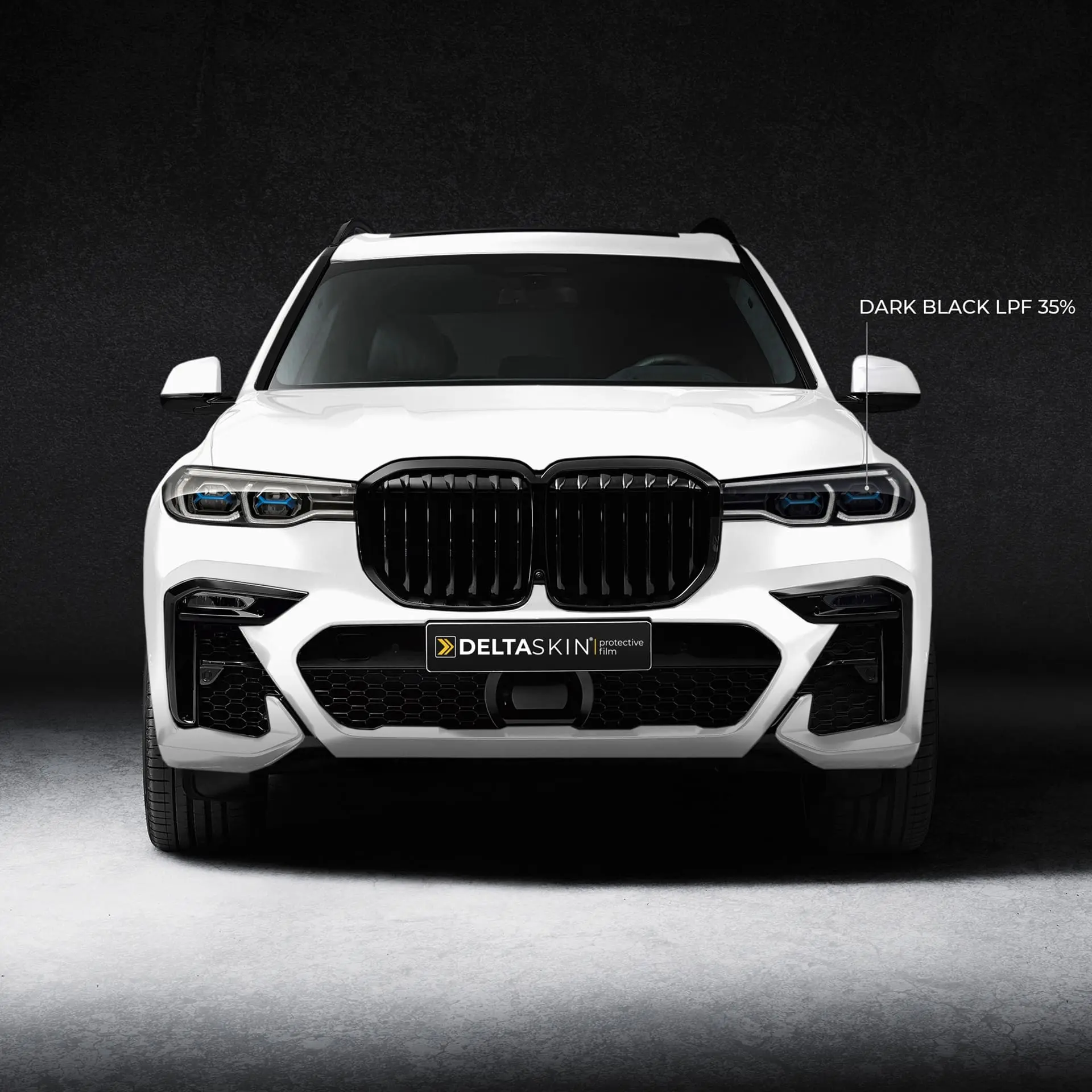 Защитная тонировка DELTASKIN DARK-BLACK LPF TOP TPU на передних фарах авто Защитная тонировка DELTASKIN DARK-BLACK LPF TOP TPU на передних фарах авто